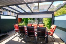 Terrasse Stilvolles Zuhause mit Herz und Gartenfreude