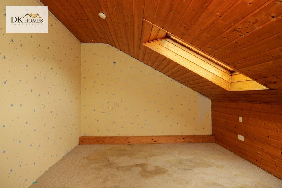 Schlafzimmer 2 OG Wohngrundst�ck Wald-Michelbach