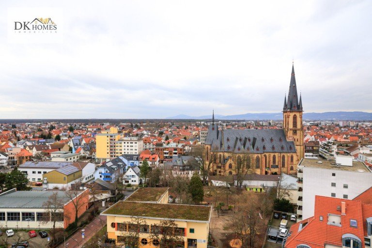 Ausblick Viernheim Etagenwohnung Stadtwohnung mit zwei Riesenbalkonen im Herzen Viernheims