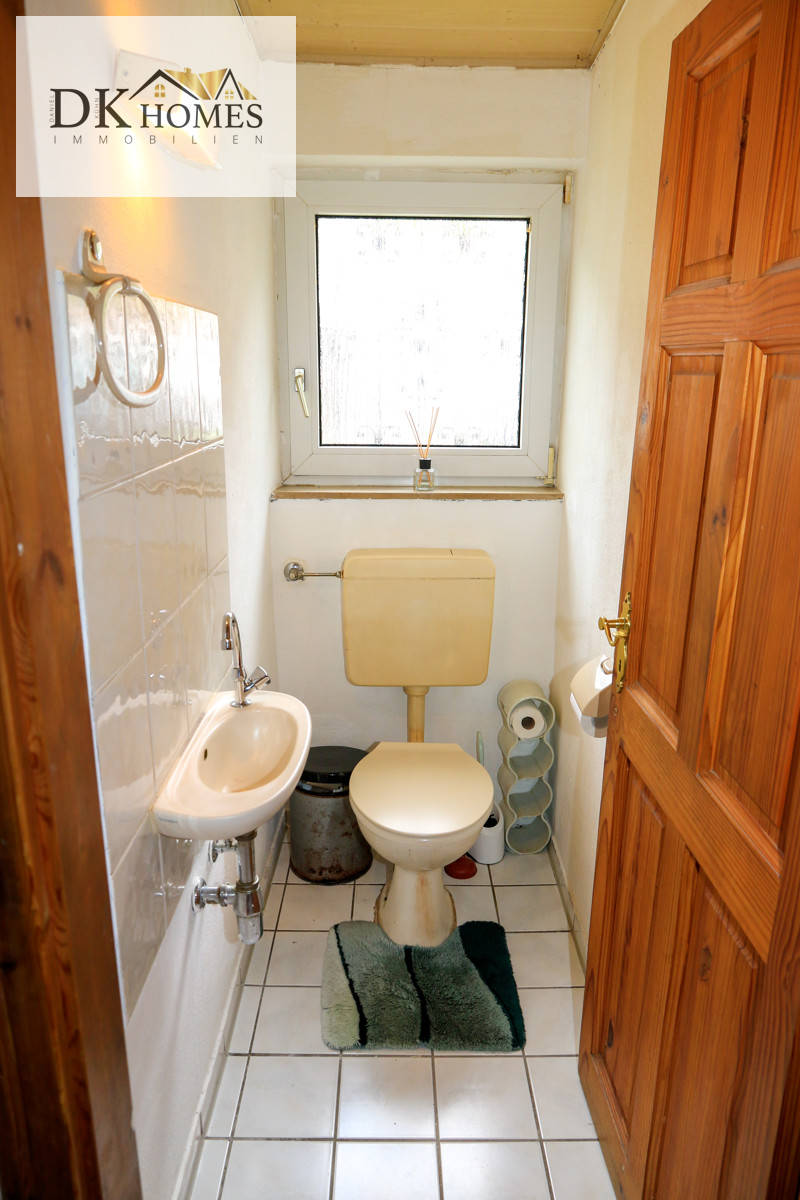 WC Doppelhaush�lfte Billigheim