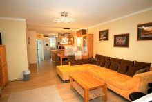 Wohn/Esszimmer Stilvolles Zuhause mit Herz und Gartenfreude