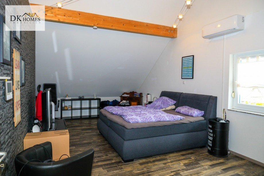 Schlafzimmer Doppelhaush�lfte Lampertheim