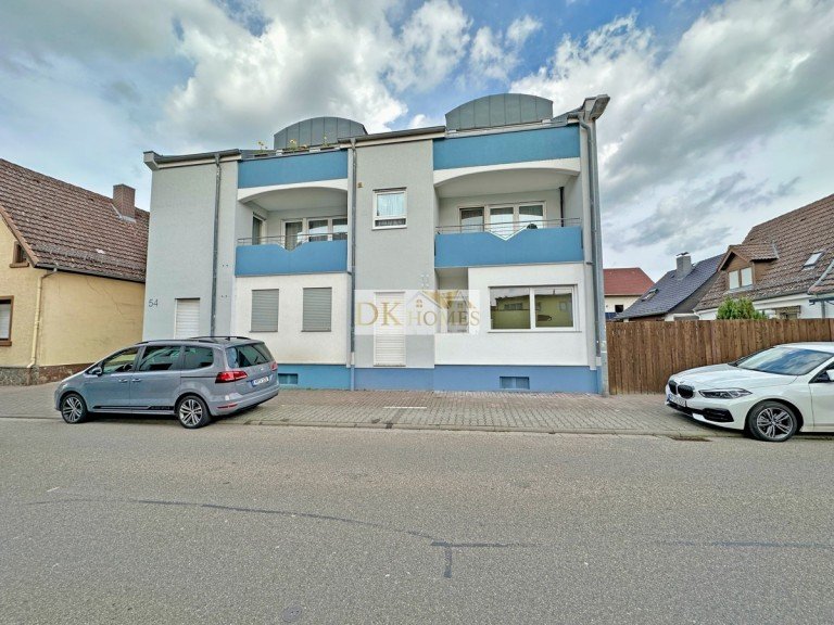 Aussenansicht Viernheim Erdgeschosswohnung renovierte 3 Zimmer Wohnung als Erstbezug in Viernheim-Zentrum