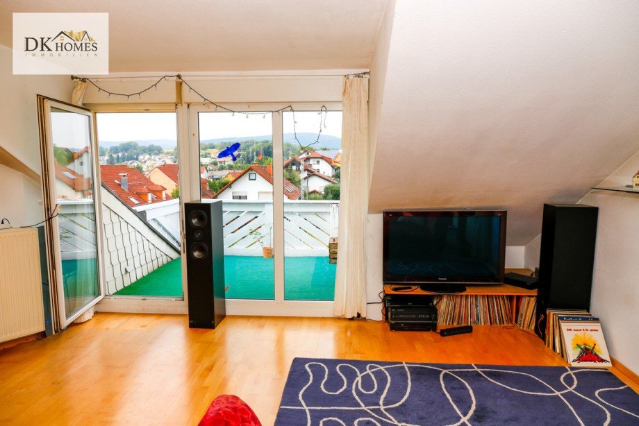 Wohnzimmer Dachgeschosswohnung F�rth