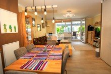 Wohn/Esszimmer Stilvolles Zuhause mit Herz und Gartenfreude