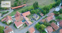 Hausansicht Gro�es Einfamilienhaus mit idyllischem Garten & extra Gem�segarten
am Wald gelegen