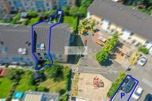 Vogelperspektive Stilvolles Zuhause mit Herz und Gartenfreude