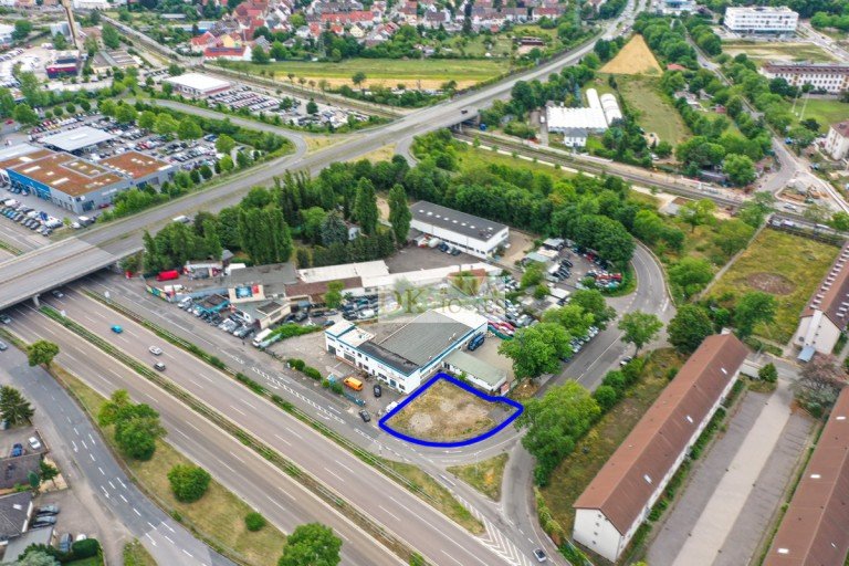 Vogelperseptive Mannheim / K�fertal Gewerbegrundst�ck Freifl�che in Mannheim K�fertal - Perfekt geeignet f�r Autoh�ndler!
