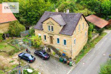 Hausansicht Gro�es Einfamilienhaus mit idyllischem Garten & extra Gem�segarten
am Wald gelegen