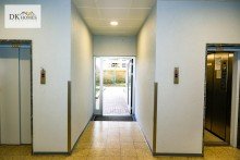 Eingangsbereich Stadtwohnung mit zwei Riesenbalkonen im Herzen Viernheims