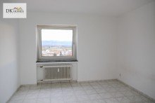 Schlafzimmer Stadtwohnung mit zwei Riesenbalkonen im Herzen Viernheims